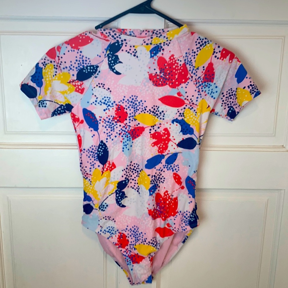 Girls swimsuit